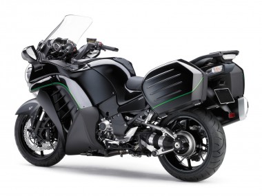 Best 2007-2009 Kawasaki GTR1400/ZG1400 Motorcycle Fairings - Matte Black Green Line