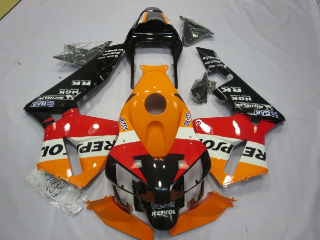03-04 Repsol Classic Style CBR600RR Fairings 03-04 Repsol Classic Style CBR600RR Fairings