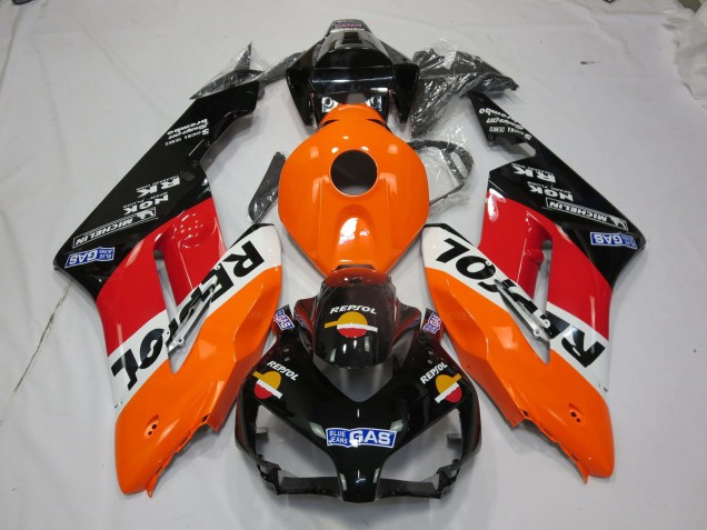 04-05 Vibrant Repsol with Logos CBR1000RR Fairings 04-05 Vibrant Repsol with Logos CBR1000RR Fairings