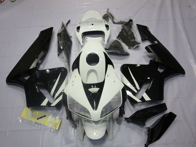 05-06 Black and White CBR600RR Fairings 05-06 Black and White CBR600RR Fairings