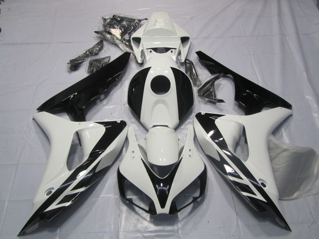 06-07 Black and White OEM Style No Decals CBR1000RR Fairings 06-07 Black and White OEM Style No Decals CBR1000RR Fairings