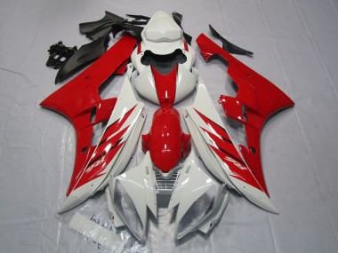06-07 Red and White Style R6 Fairings