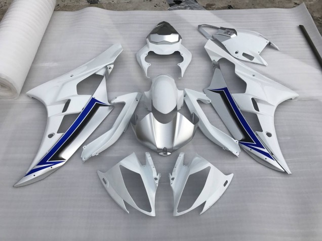 06-07 Silver and Blue R6 Fairings 06-07 Silver and Blue R6 Fairings