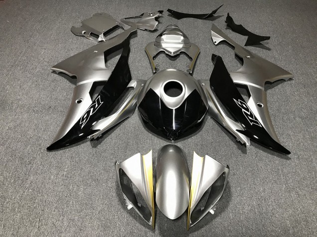 08-16 Silver and Black Custom R6 Fairings 08-16 Silver and Black Custom R6 Fairings