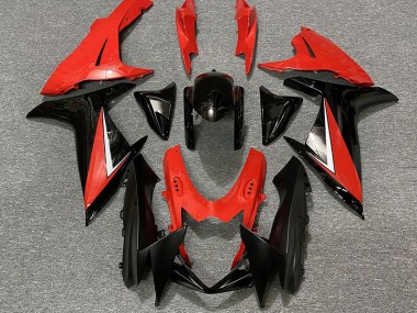 11-24 Gloss Red and Black GSXR 600-750 Fairings